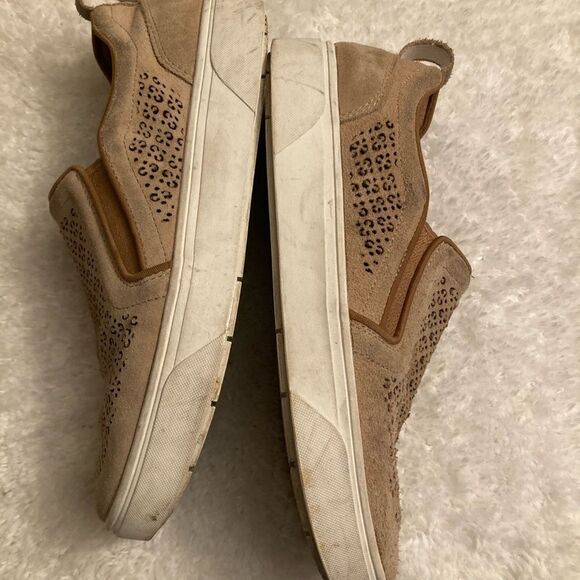 Vionic Tan Suede Kimmie Skip On Sneakers - Picture 6 of 8